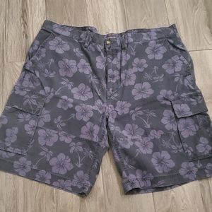 St. John's Bay Flower Cargo shorts